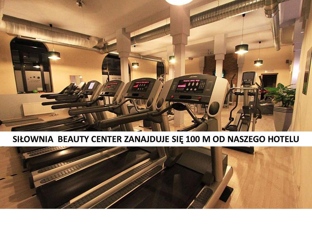 Aviator Hotel Restauracja & Spa 파비아니체 외부 사진