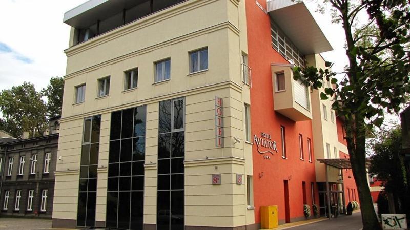 Aviator Hotel Restauracja & Spa 파비아니체 외부 사진