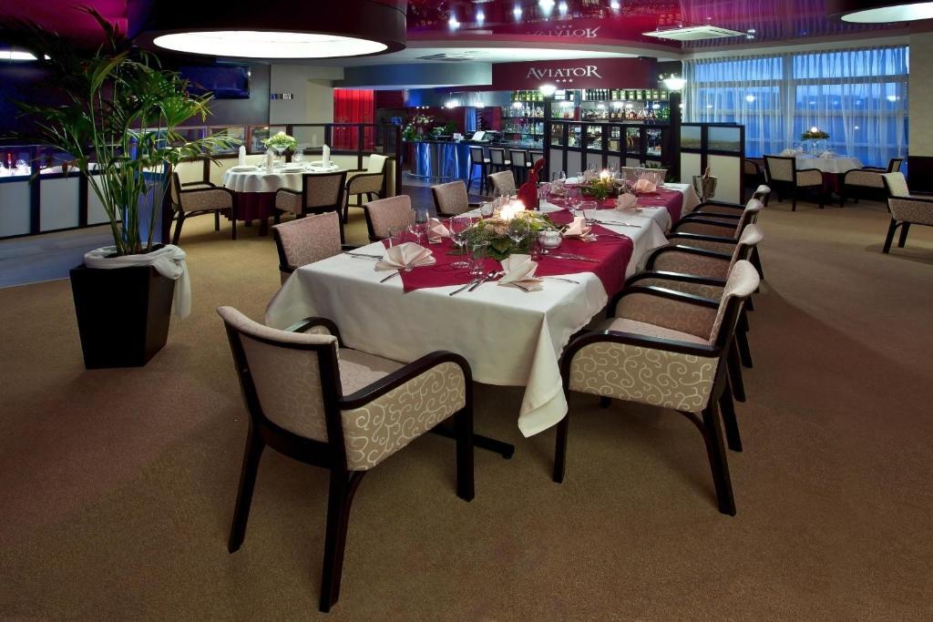 Aviator Hotel Restauracja & Spa 파비아니체 외부 사진